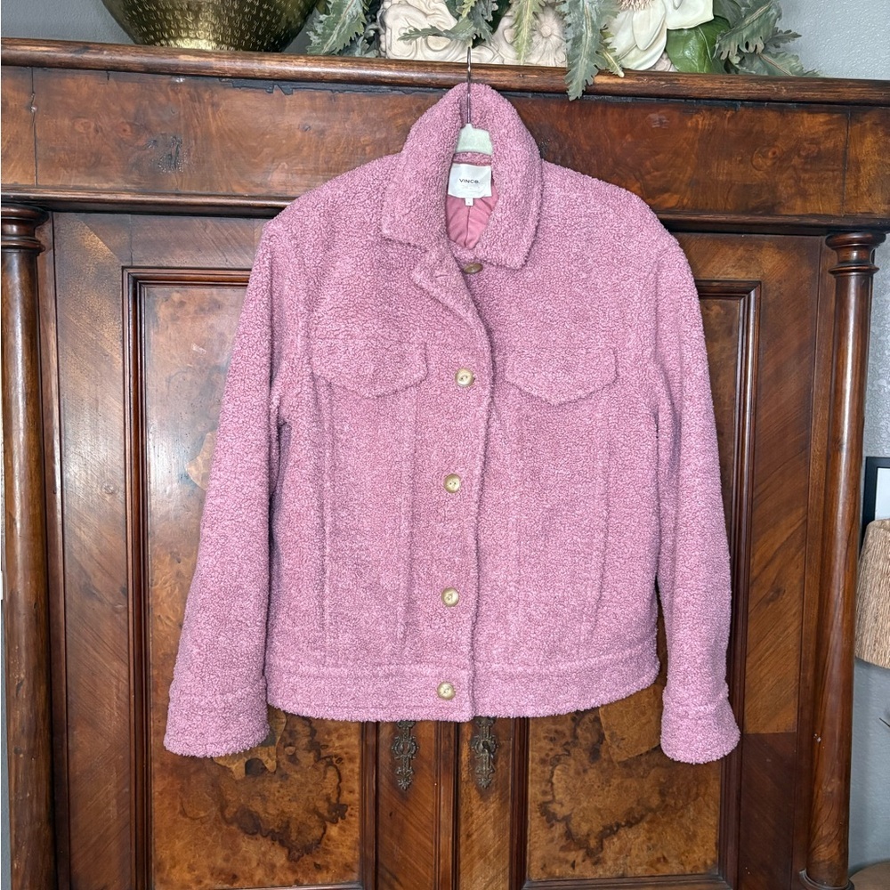 GUC Vince- Faux Fur Jacket in Mauve. Size L - Picture 3 of 11